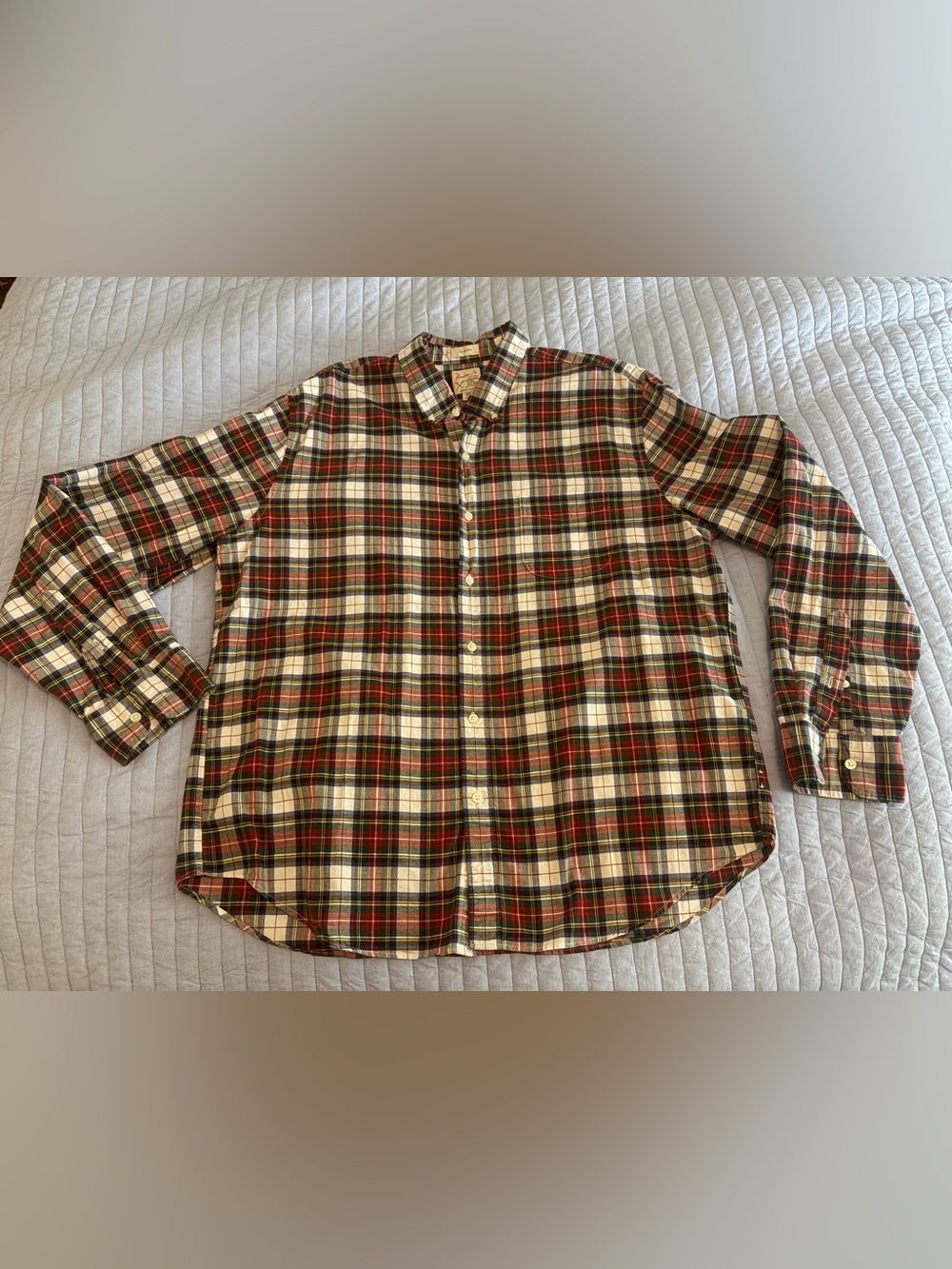 Jcrew men’s organic cotton plaid button-down shirt holiday Christmas tartan
